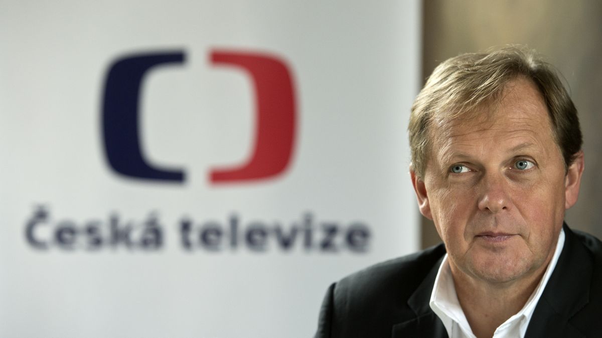 Česká televize by měla zveřejnit platy manažerů a hvězd. Ve vlastním zájmu